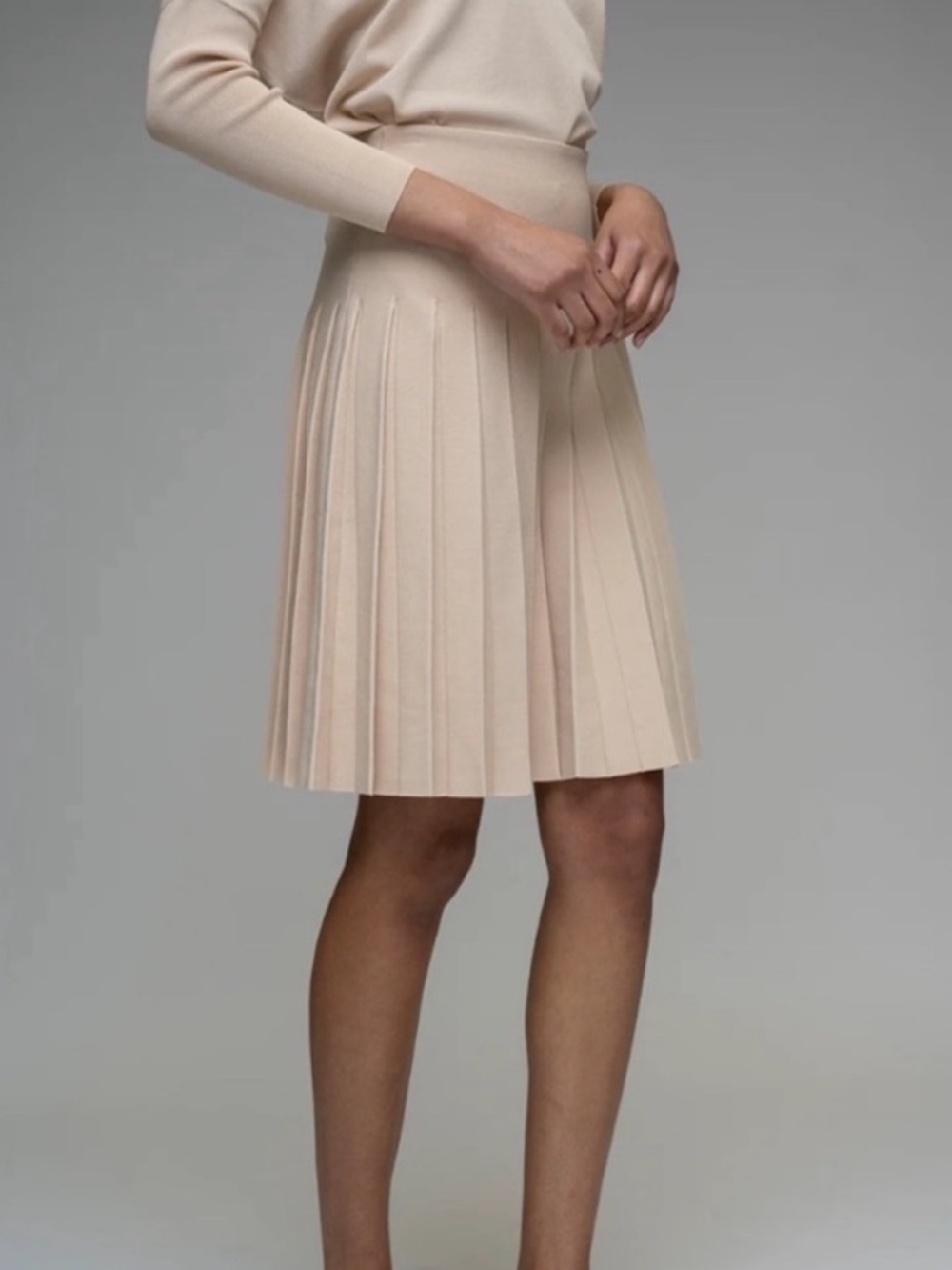 Apparalel infinity skirt in cream